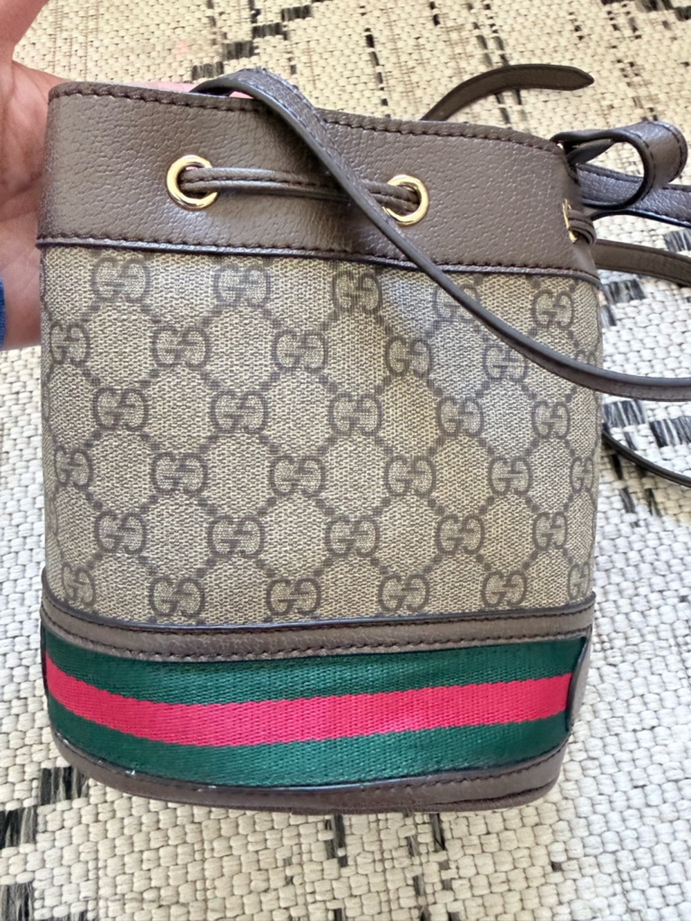 Reposhed - Gucci Ophidia GG Monogram Mini Bucket Bag - Picture 3 of 10
